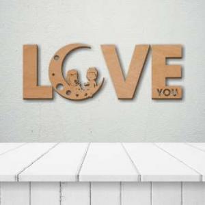Декоративний елемент з фанери "LOVE та закохані"